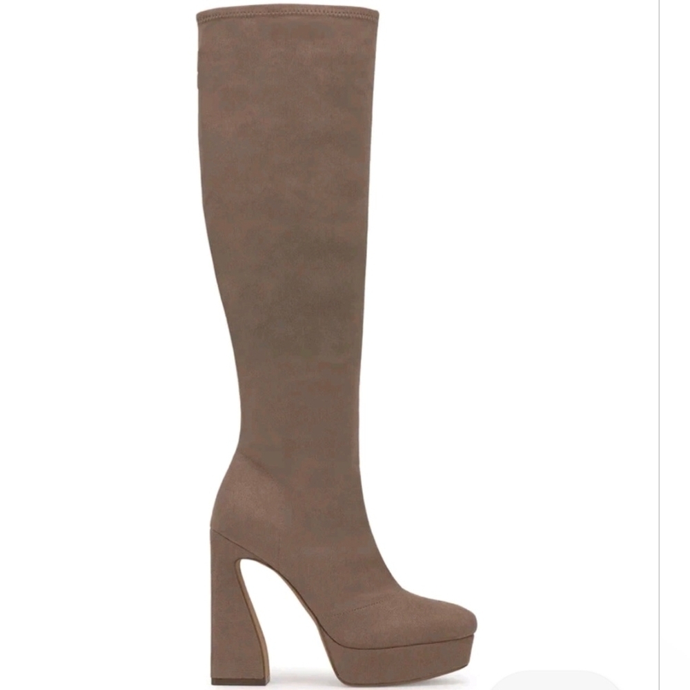 Jessica Simpson Daniyah Knee High Platform Boot Size: 10